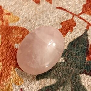 Rose Quartz palm stone new